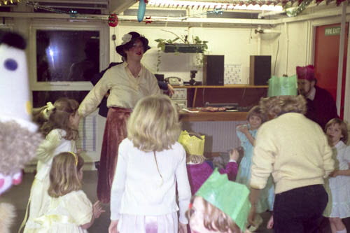 1984 Xmas Party (3/6)