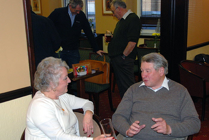 P23/23 - Pat and Ron